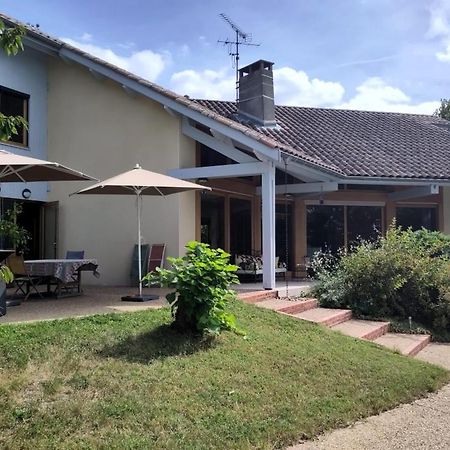 B&B Chez Frederique Et Norbert Mogneneins 외부 사진
